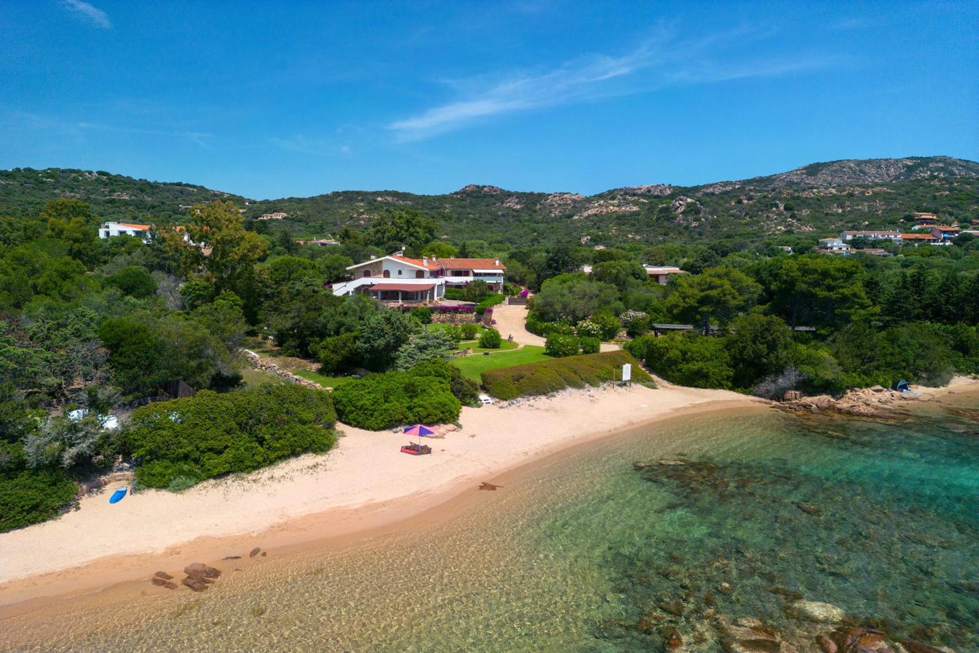 Baia Dorata Beach Apartment Porto Istana Buitenkant foto